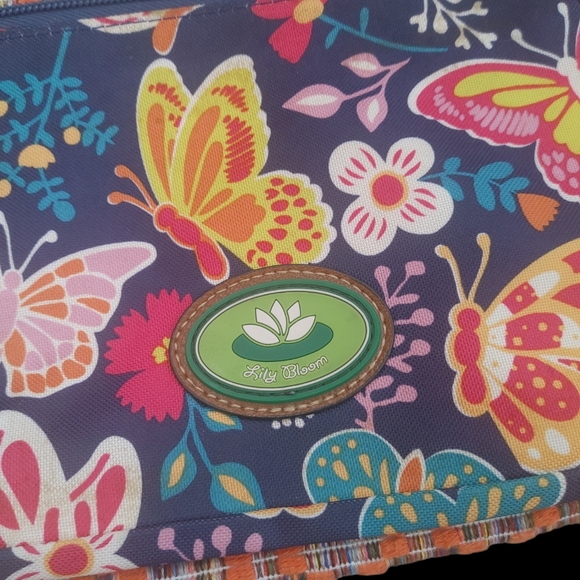 Vintage lilly bloom butterfly crossbody bag - Picture 2 of 4